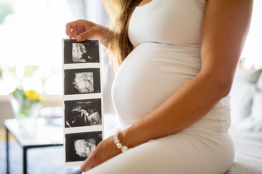 Photographe de grossesse à Bonneval