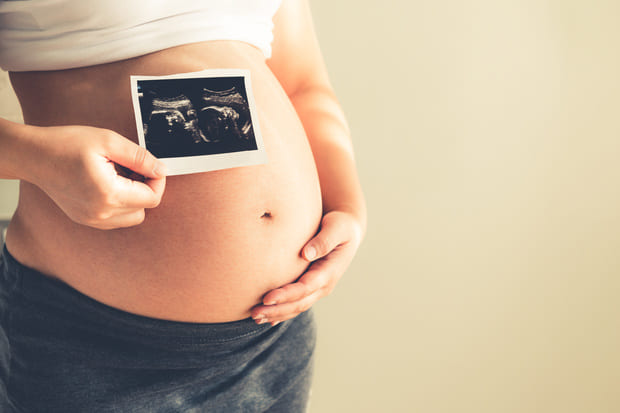 Photographe de grossesse à Bonneval